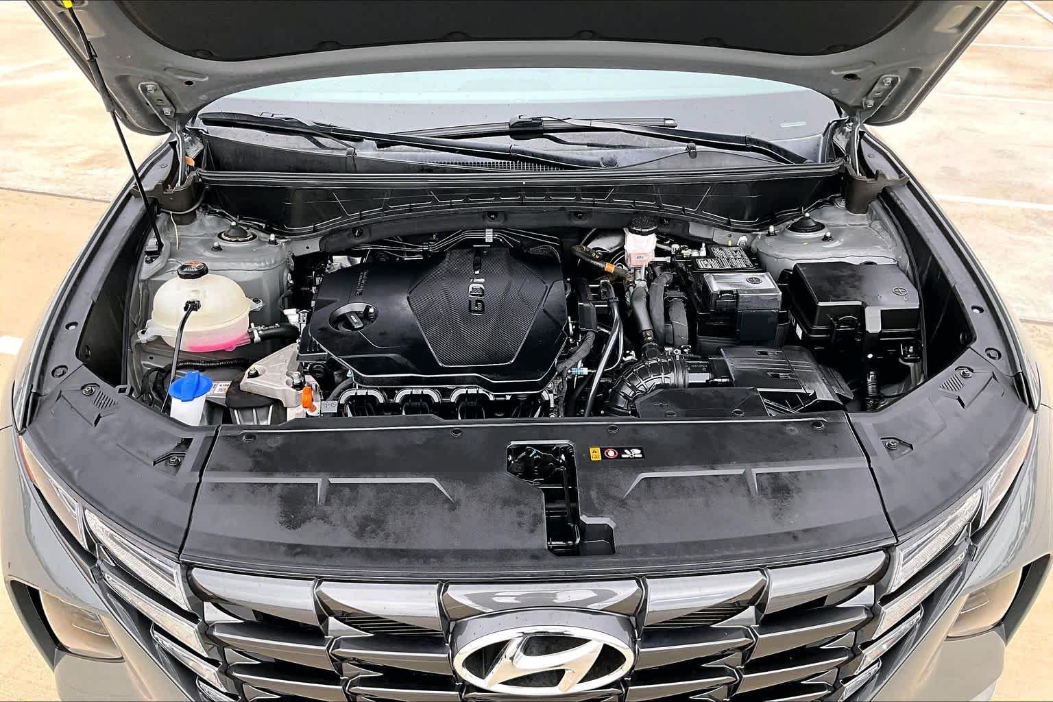Used 2024 Hampton Gray Hyundai SEL image 32