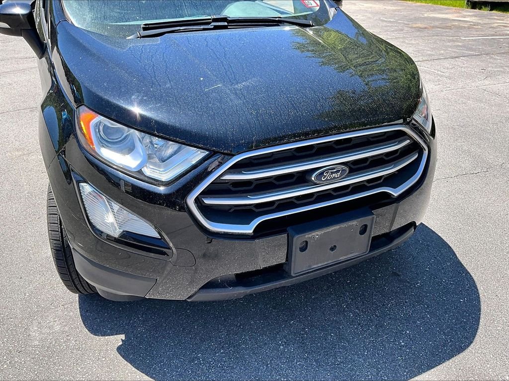 Used 2019 Shadow Black Ford SE image 5