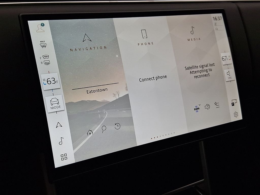 New 2026 Carpathian Grey Land Rover SE image 19