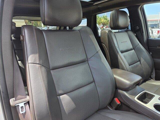 Used 2018 Ivory 3-Coat Jeep Summit image 29