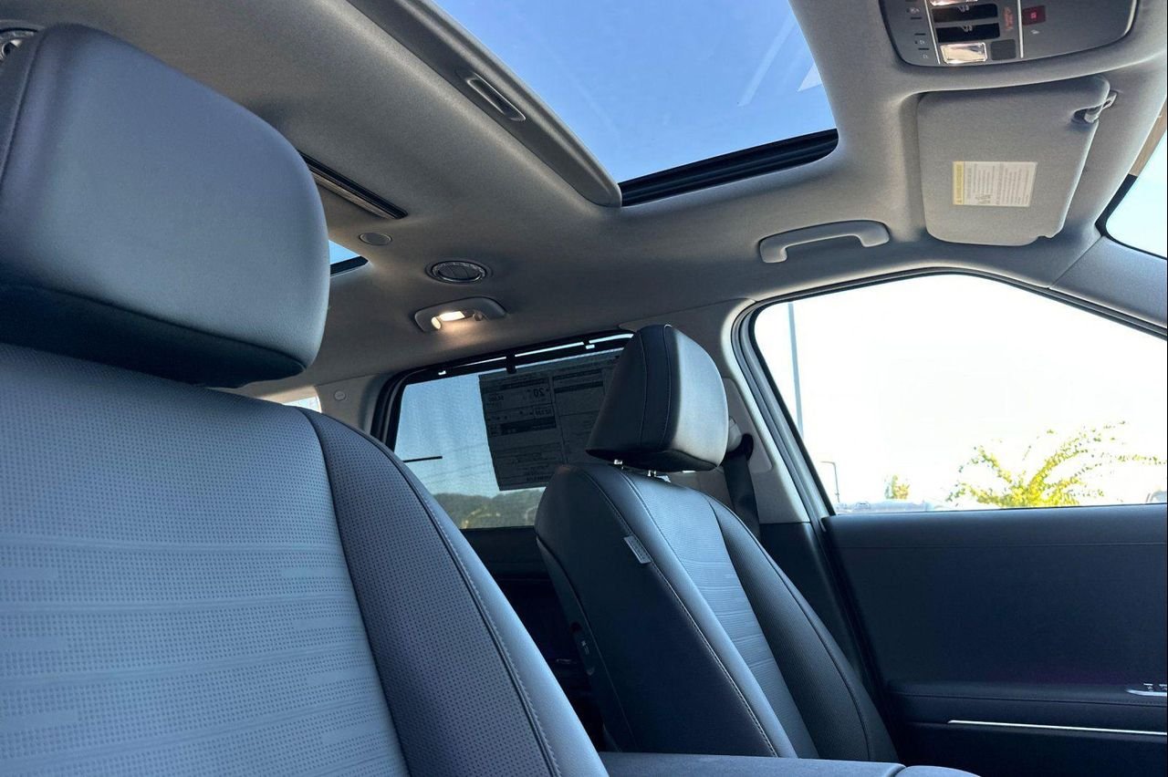 2026 Hyundai Palisade Limited - Photo 16