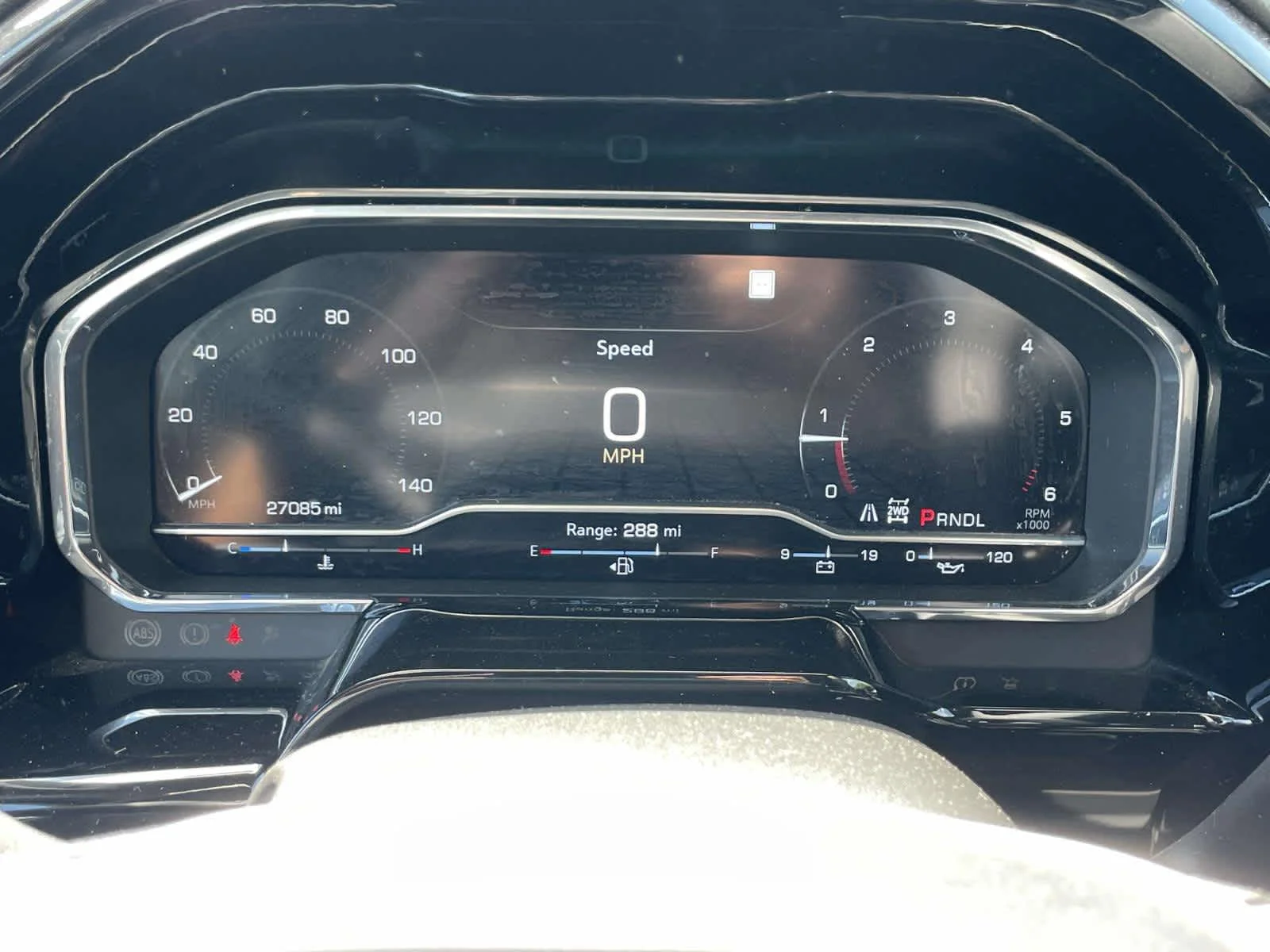 Used 2023 Sterling Metallic GMC Elevation image 3