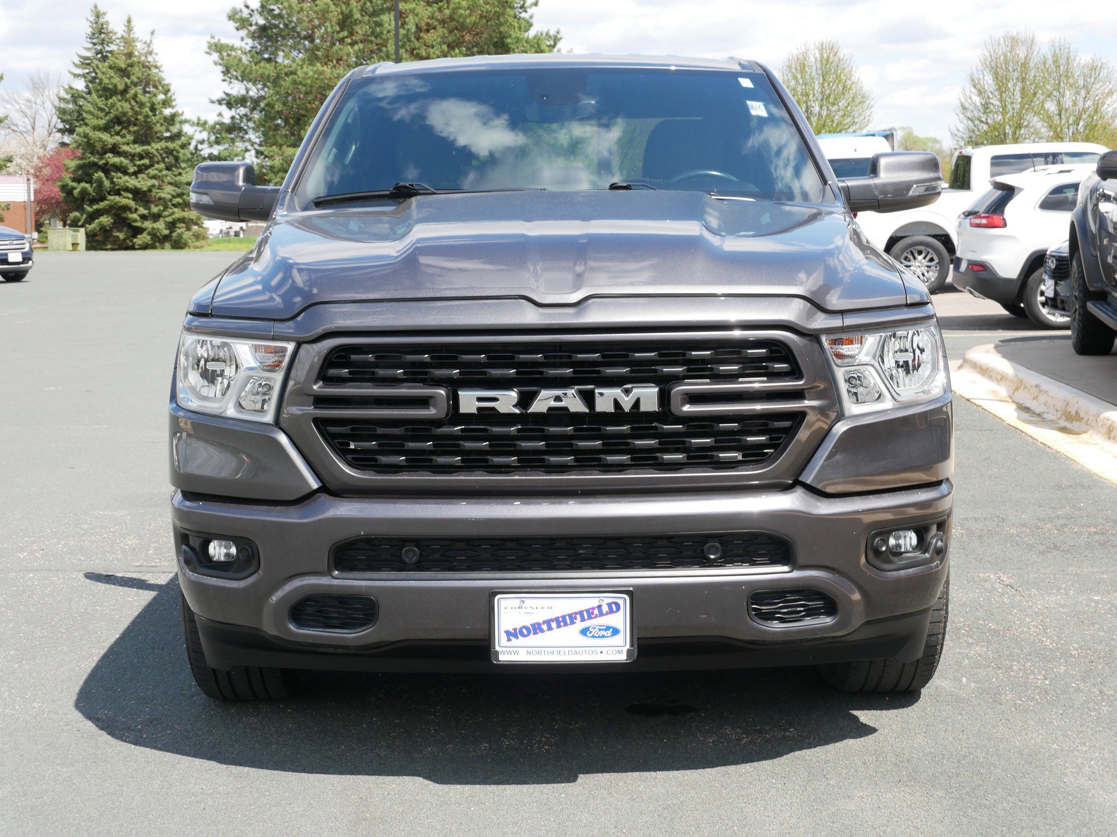 View vehicle photo 3