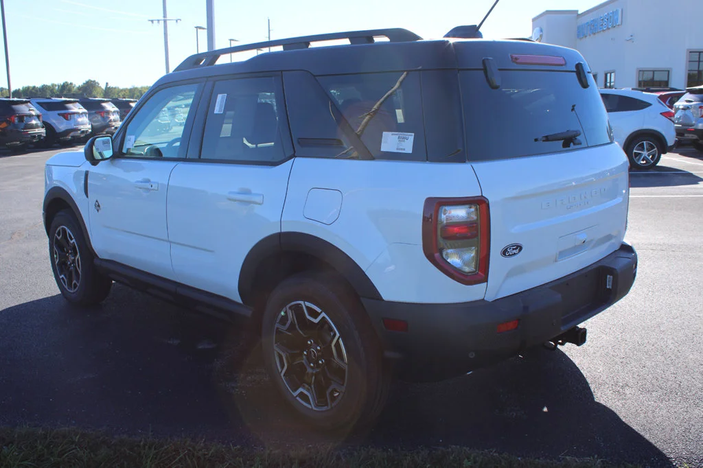 New 2026 Oxford White Ford Outer Banks® image 9