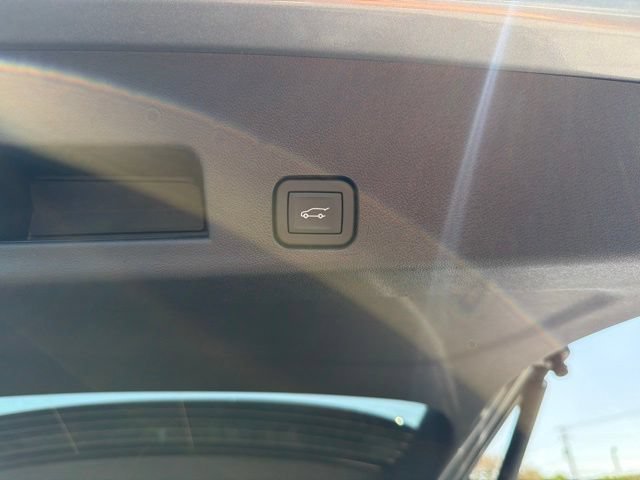 2027 Chevrolet Traverse Z71 - Photo 17