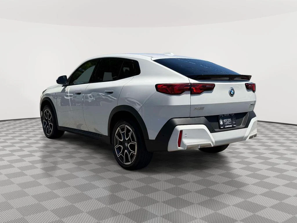 Used 2025 Alpine White BMW xDrive28i image 6