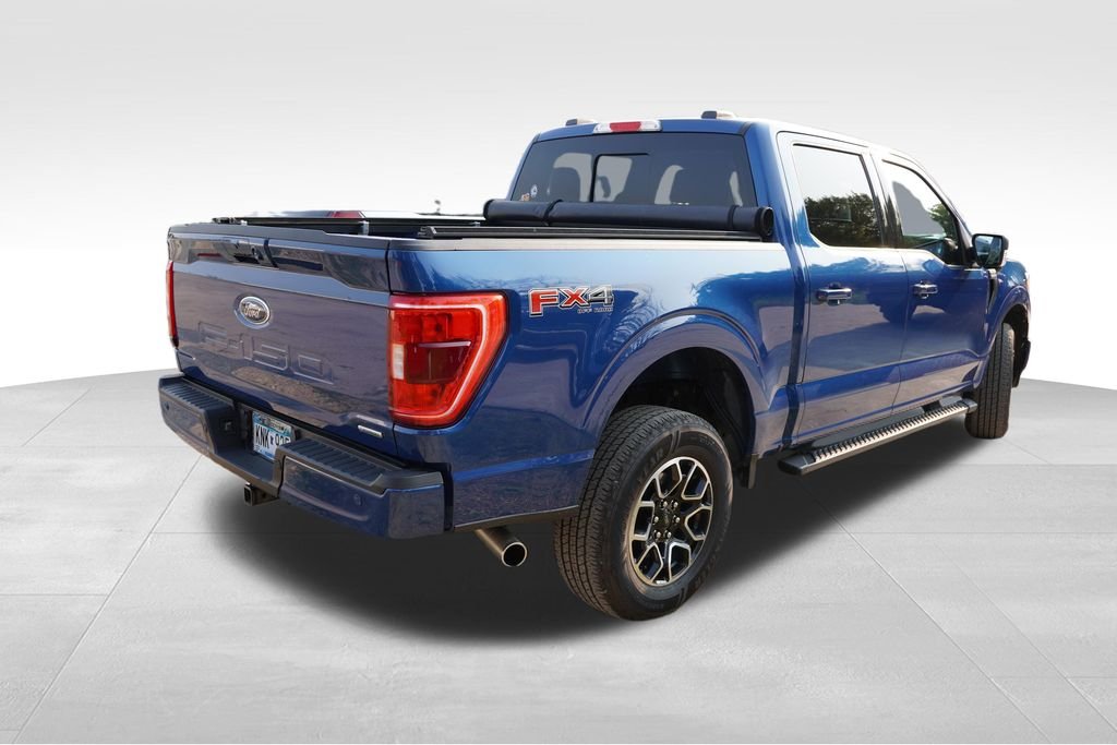 Used 2023 Blue Ford XLT image 3