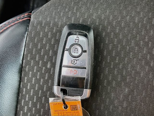 2025 Ford Escape ST-Line - Photo 28