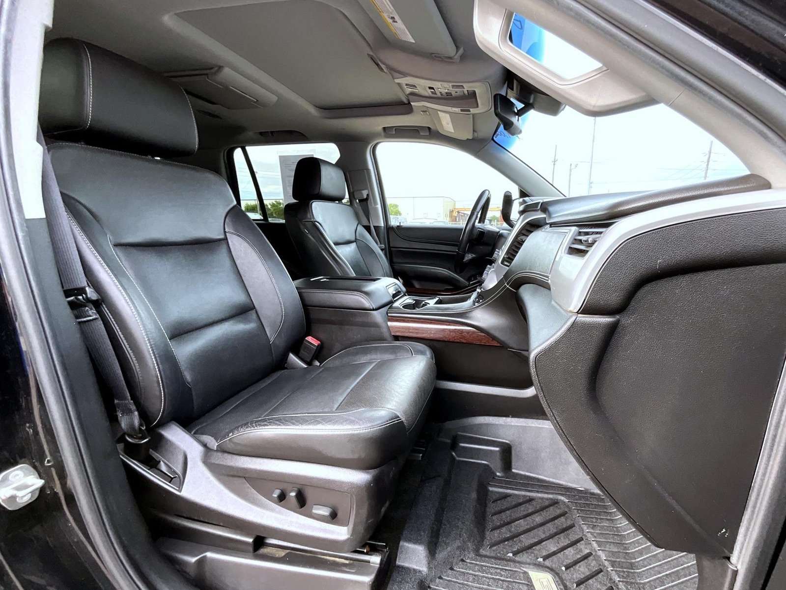 Used 2018 Black GMC SLT image 17