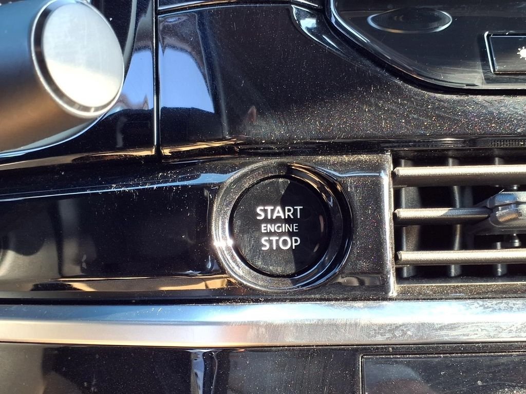 Used 2025 Gray Nissan SL image 15