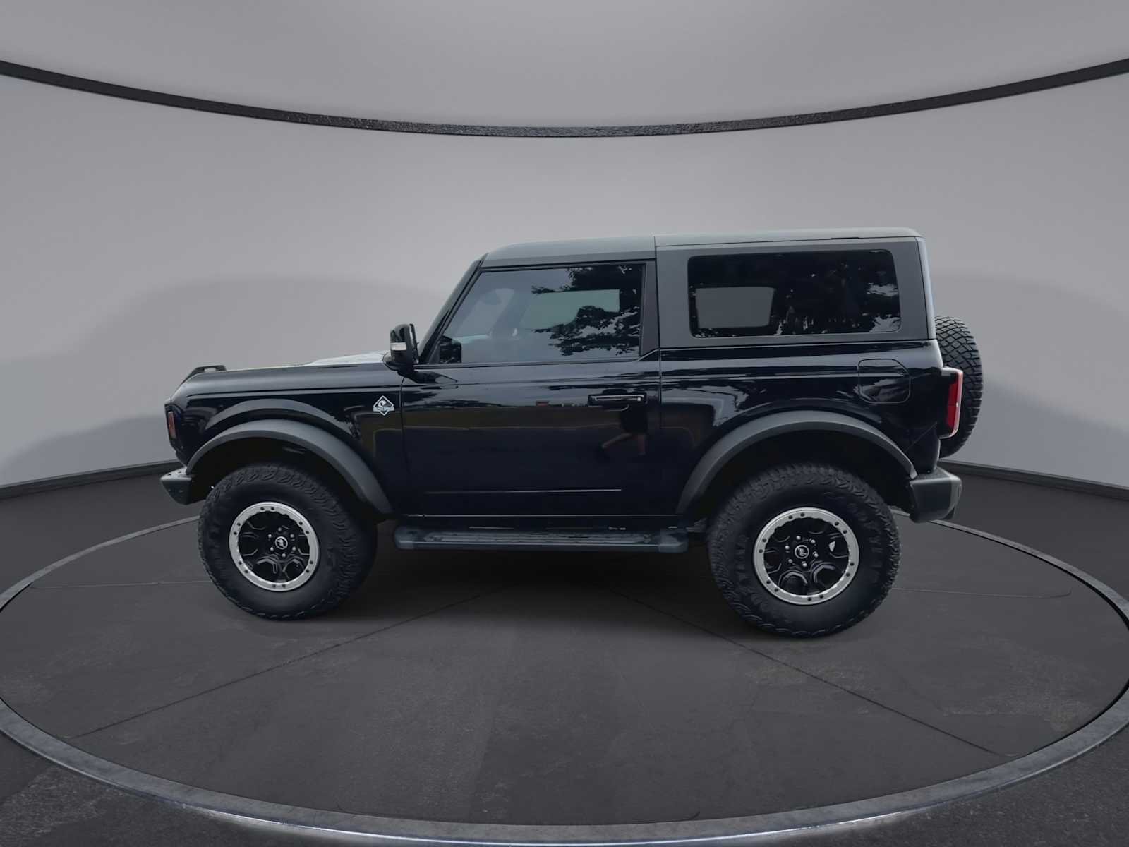 Used 2021 Shadow Black Ford Outer Banks image 5