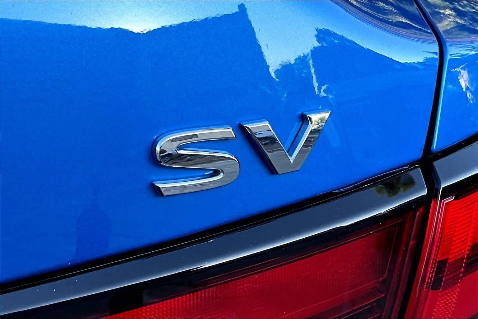 Used 2024 Electric Blue Metallic Nissan SV image 10