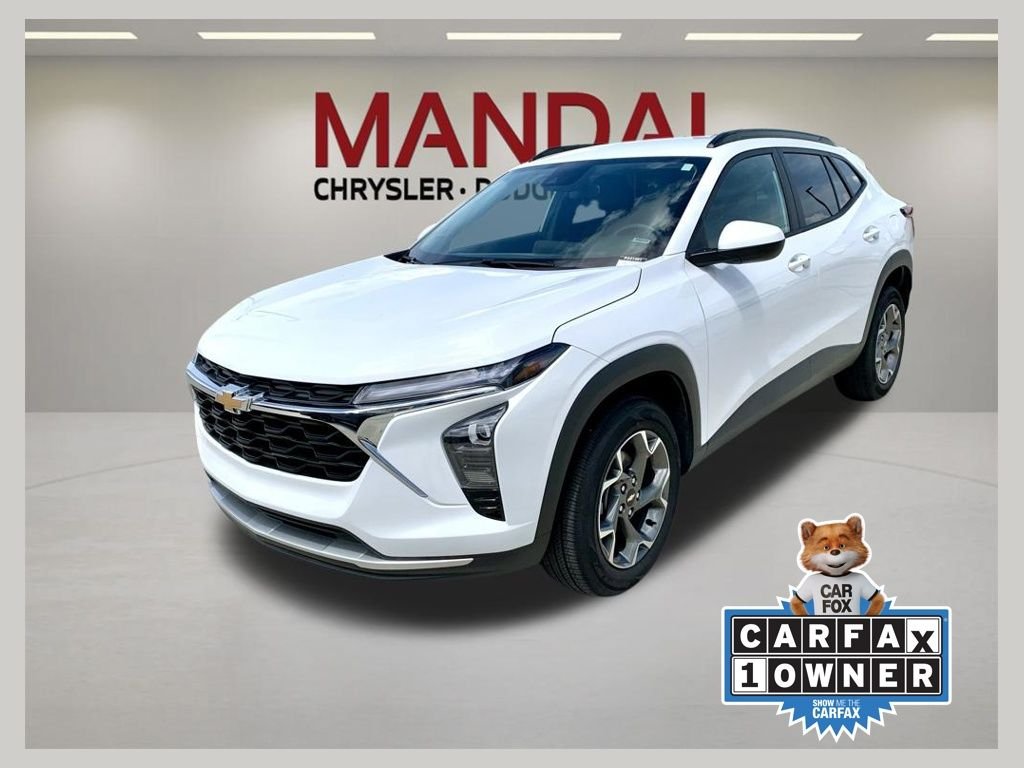 2025 Chevrolet Trax LT's photo