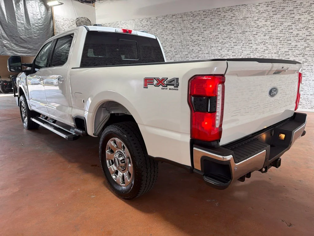Used 2024 Oxford White Ford Lariat image 5