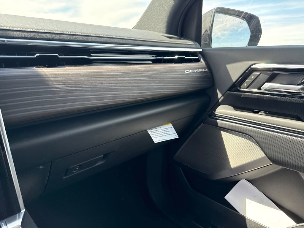 2025 GMC Sierra EV Denali - Photo 30