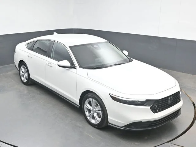 New 2026 Platinum White Pearl Honda LX image 16