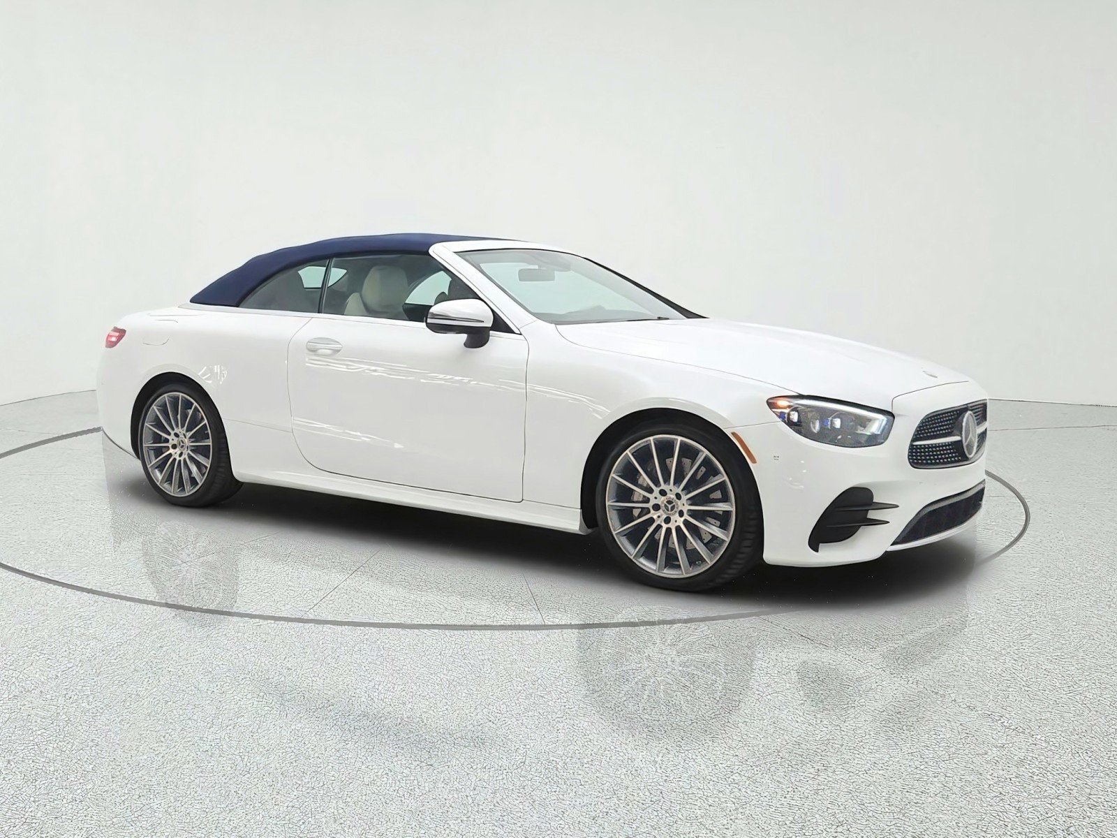 Certified Used 2022 MANUFAKTUR Moonlight White Mercedes-Benz E 450 RWD Cabriolet image 3