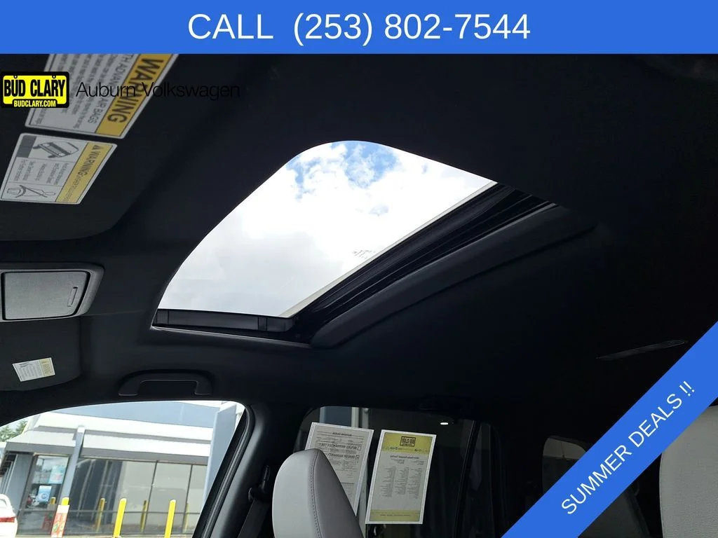 Used 2019 Black Honda Touring image 12