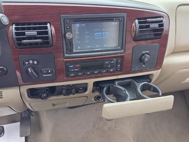 Used 2005  Ford Lariat image 20