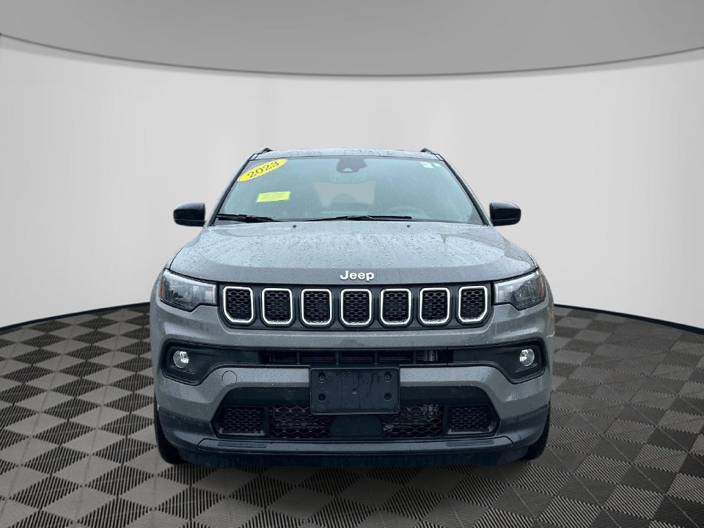Used 2023 Gray Jeep Latitude image 8