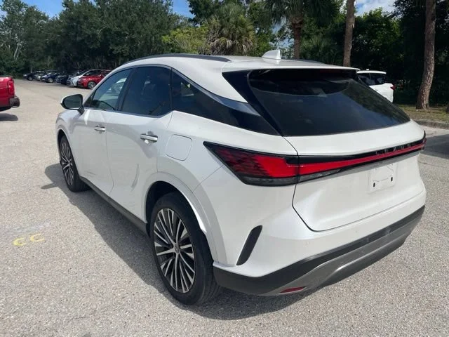 Certified Used 2023 White Pearl Lexus RX 350 Premium Plus image 4