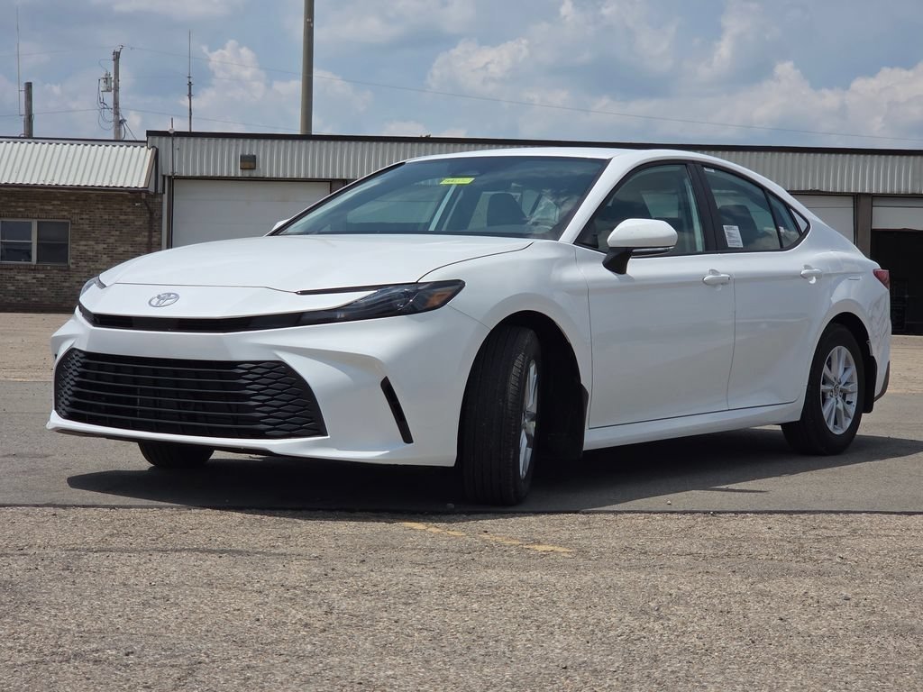New 2026 Ice Cap Toyota LE image 15