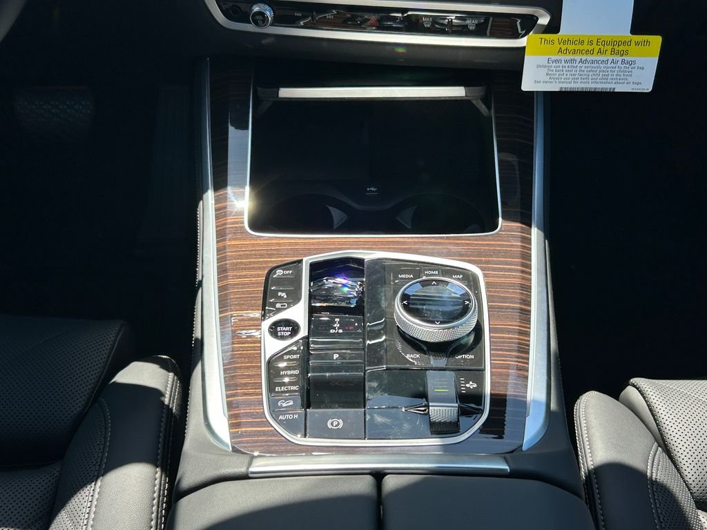 New 2026 Black Sapphire Metallic BMW xDrive50e image 27