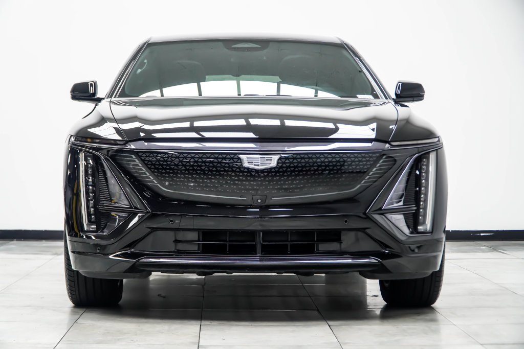 Used 2025 Black Cadillac Sport image 11
