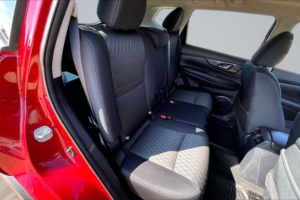 Used 2017 Red Nissan SV image 27