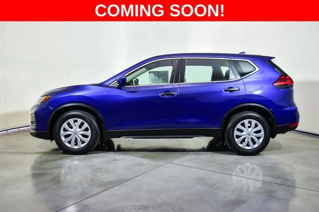 Used 2017 Blue Nissan S image 2