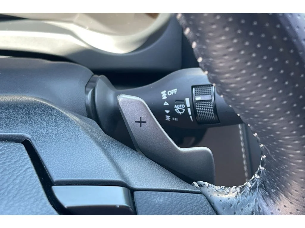 Used 2023 Ultra White Lexus F SPORT image 39
