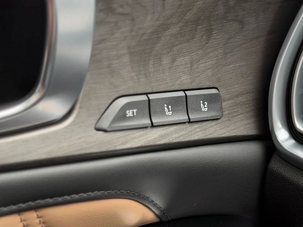 Used 2025 Black Kia X-Line SX Prestige image 29
