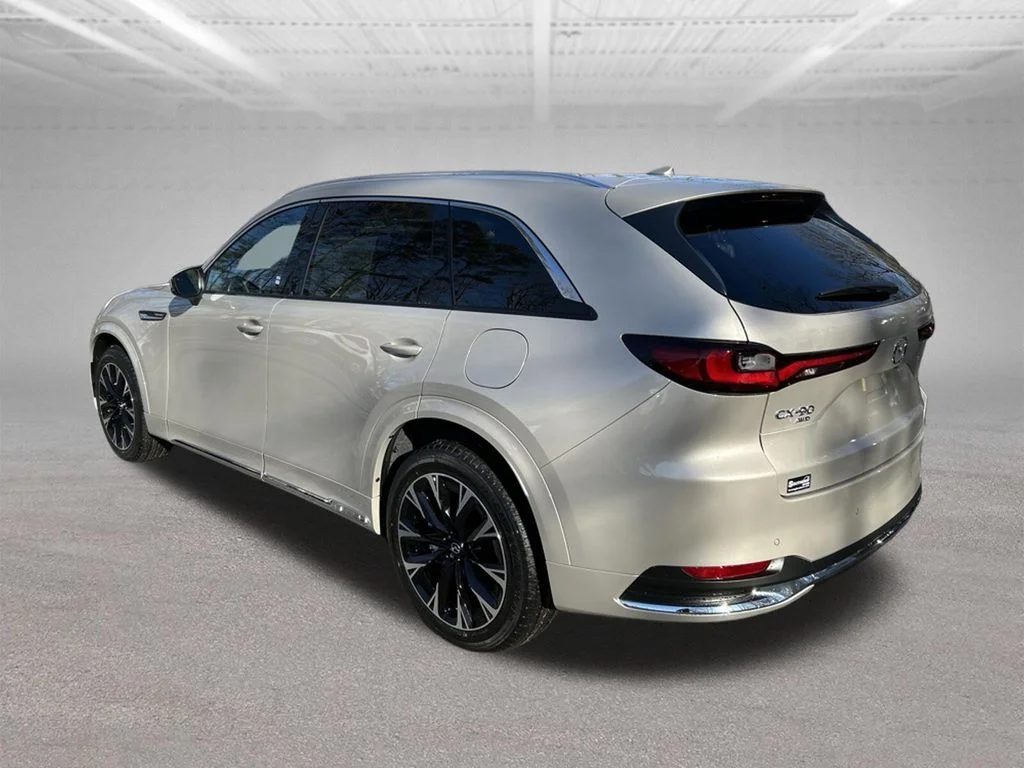 New 2026 Platinum Quartz Metallic Mazda 3.3 Turbo S Premium Plus image 3