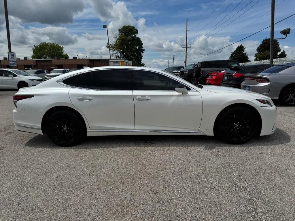 Used 2018 Ultra White Lexus 500 Base image 2