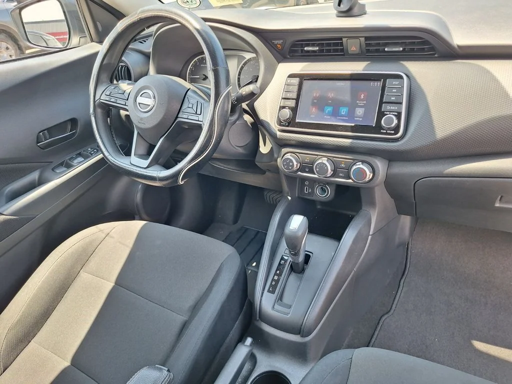 Used 2025 White Nissan S image 24