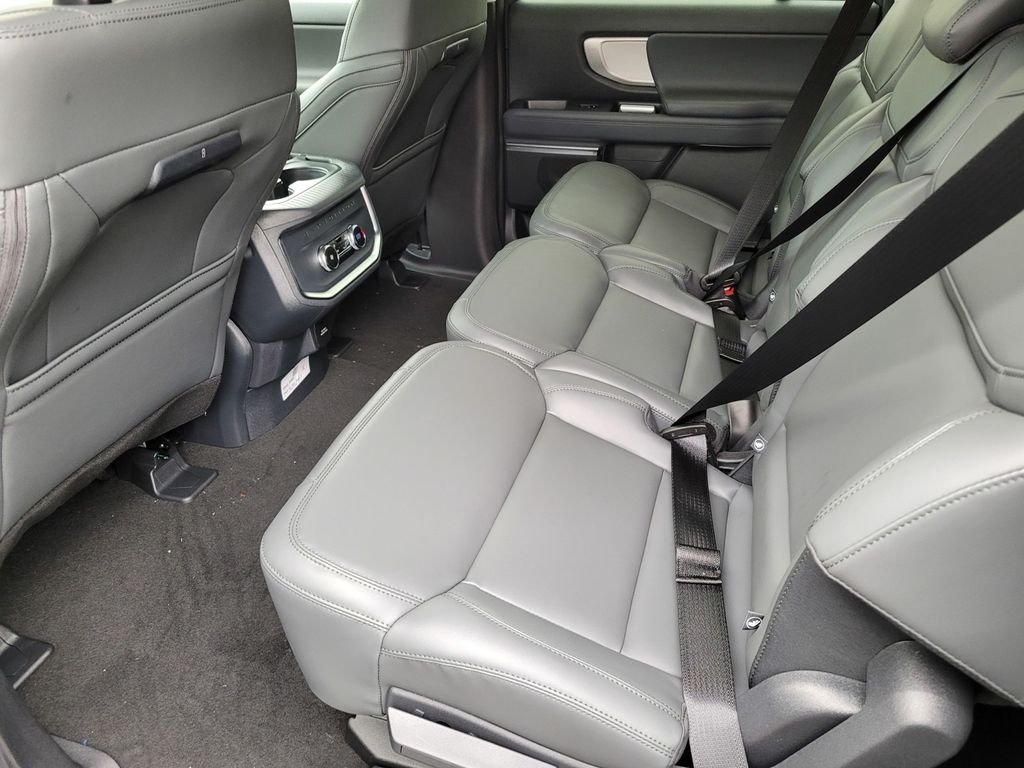 New 2026 Glacier Gray Metallic Tri-Coat Ford MAX Active image 6