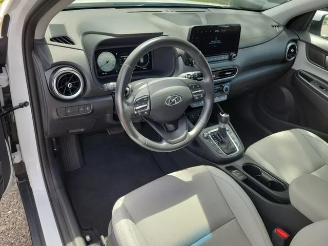 2022 Hyundai Kona Limited - Photo 22
