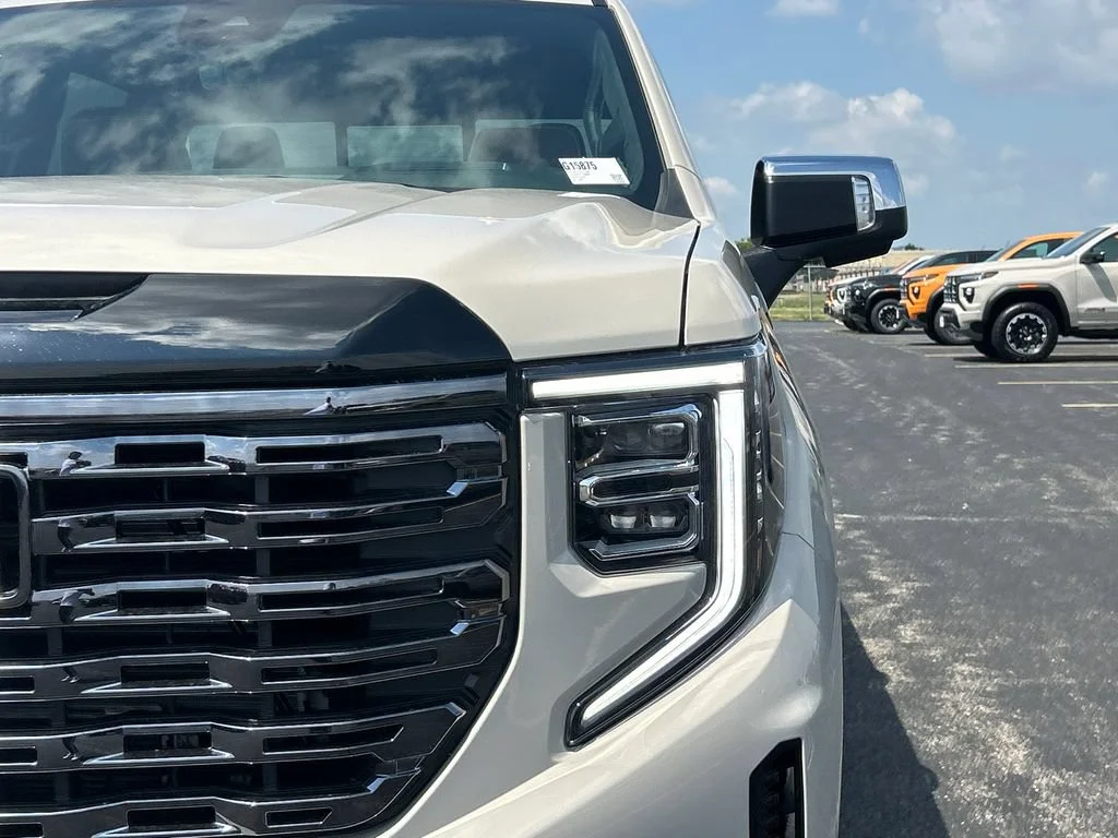 2026 GMC Sierra 1500 Denali Ultimate - Photo 12