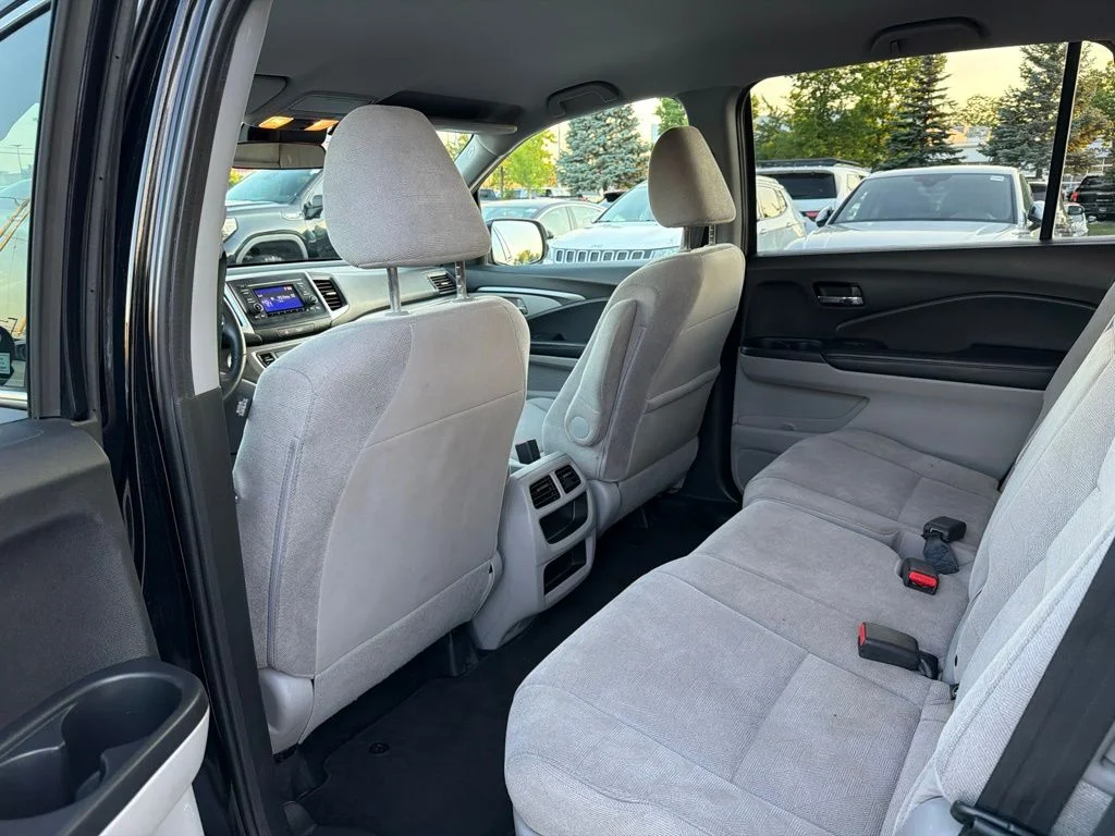 Used 2019 Black Honda LX image 17