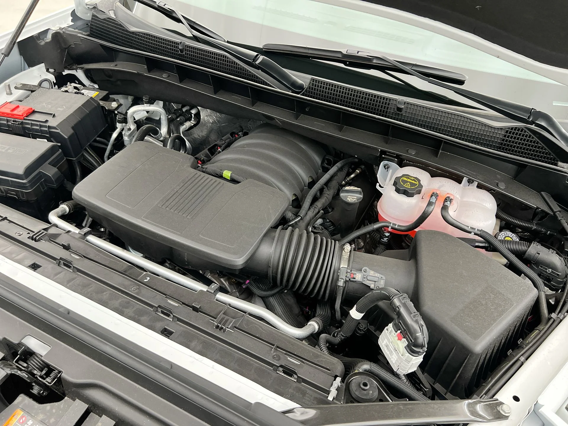 New 2026 Summit White GMC SLE image 60