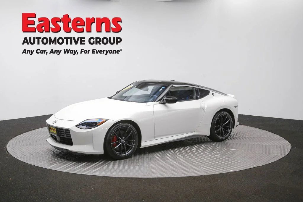 Used 2025 White Nissan Performance image 54