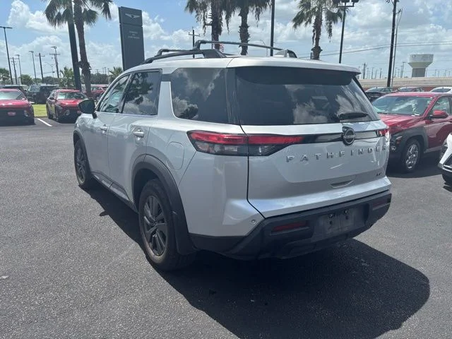 Used 2022 Silver Nissan SV image 4