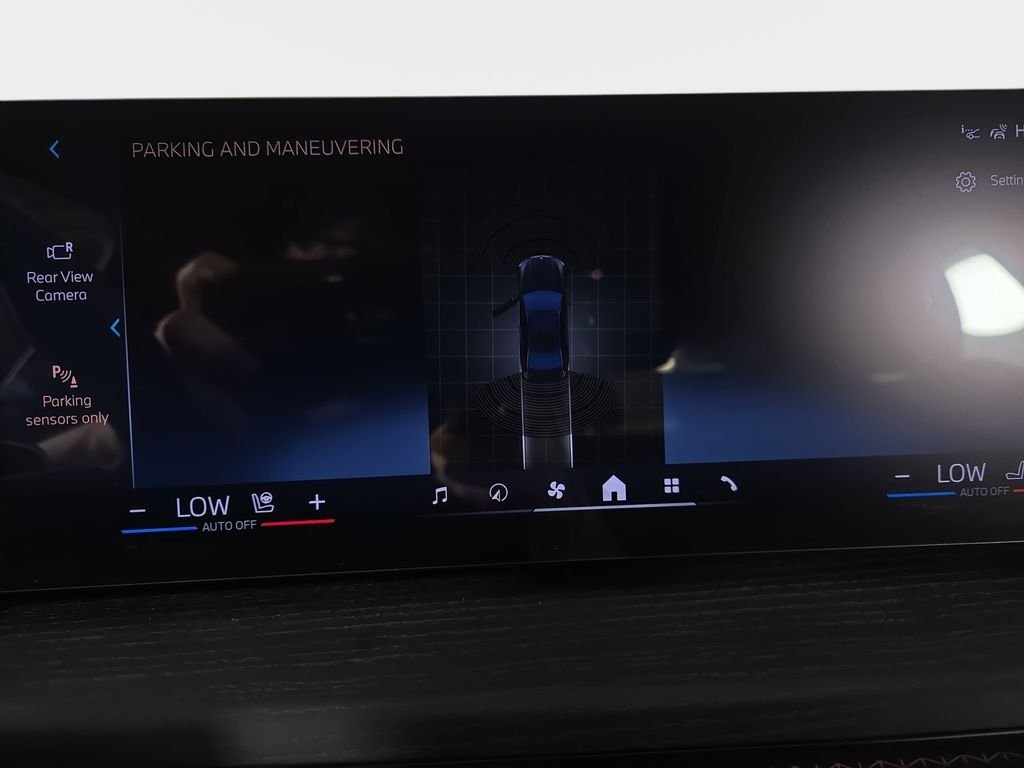 New 2026 Black Sapphire Metallic BMW 330i xDrive image 23