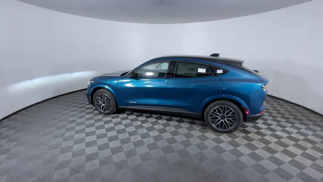 New 2026 Adriatic Blue Metallic Ford Premium image 6