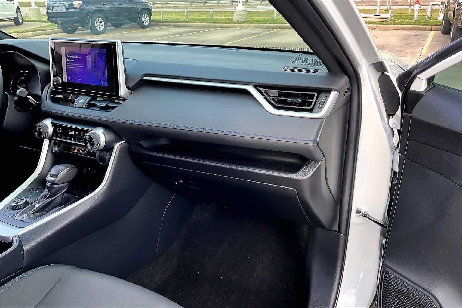 Used 2023 Wind Chill Pearl Toyota Hybrid SE image 19