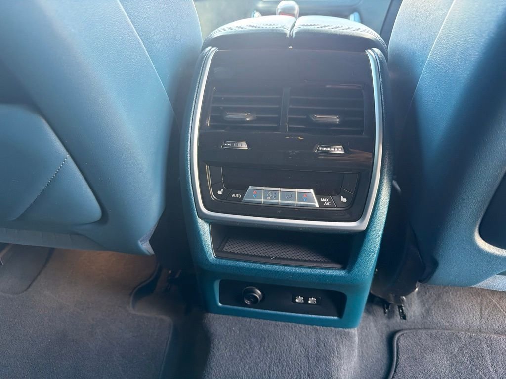 Used 2023 Green BMW Base image 22