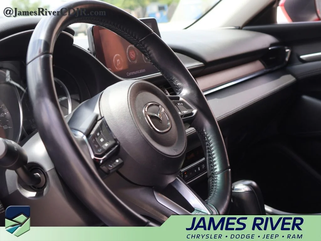 Used 2018 Red Mazda Sport image 24