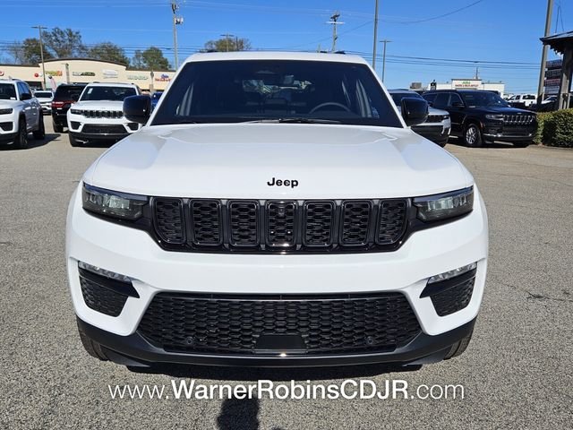 New 2025 Bright White Clear-Coat Exterior Paint Jeep Limited image 2