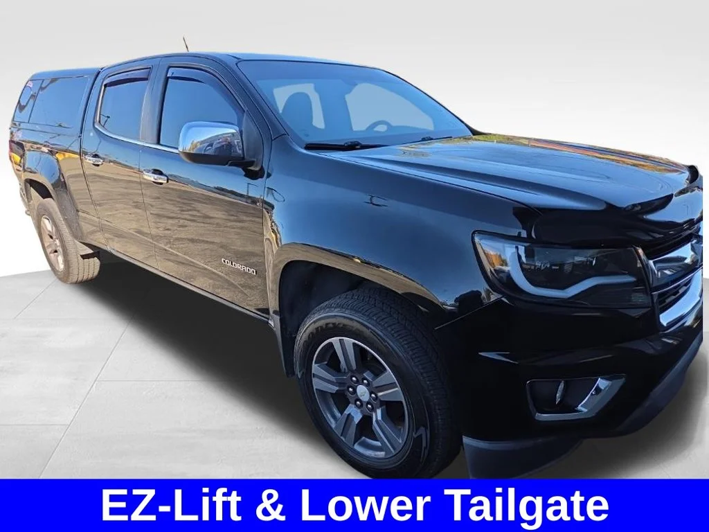 Used 2016 Black Chevrolet LT image 21