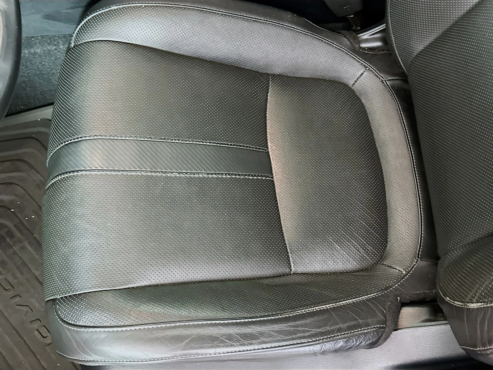 Used 2017 Rallye Red Honda EX-L image 19